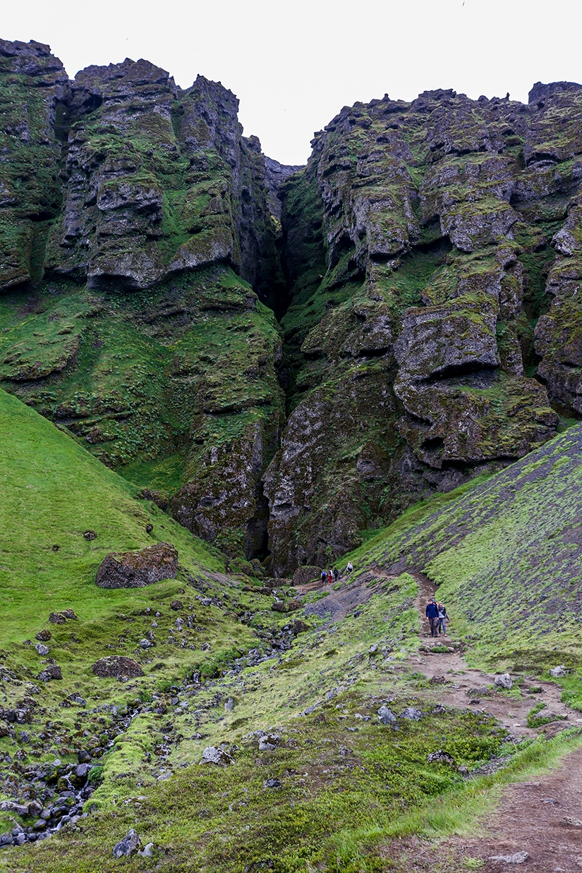 Rifts and Caves in Iceland 