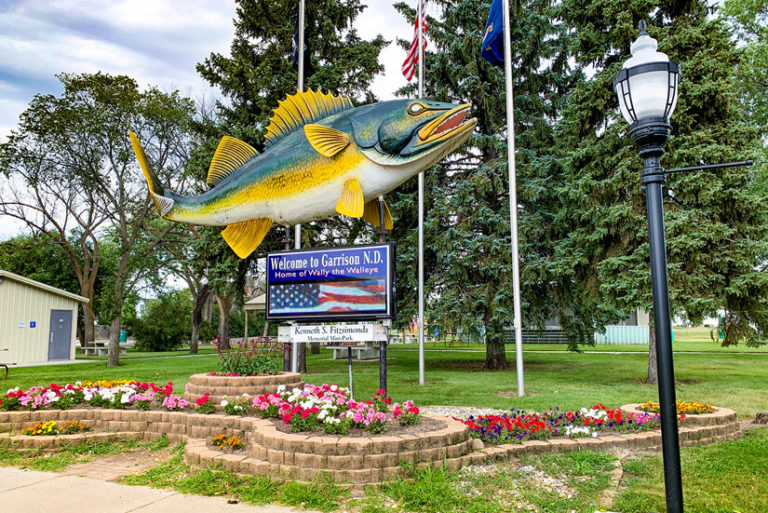 A Road Trip through North Dakota First Stop, Garrison Wander The Map